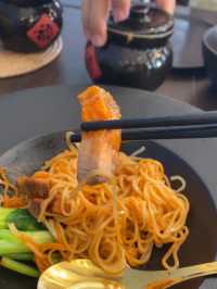 ร้านบ้านสกุลฮวัง ร้านอาหารจังหวัดพิษณุโลก