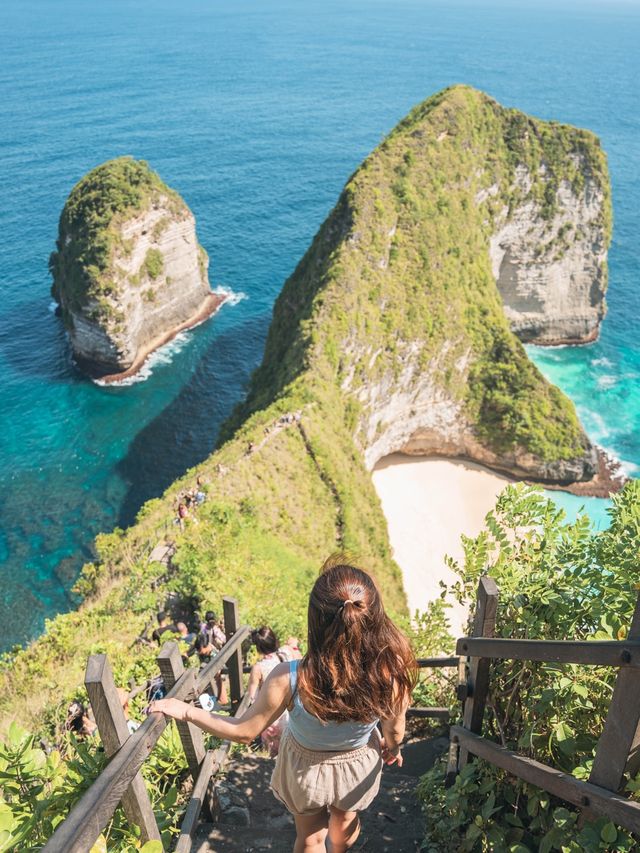 【インドネシア】バリ島から船で50分！絶景すぎるペニダ島のビーチ！
