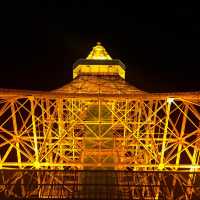 The iconic Tokyo Tower at night
