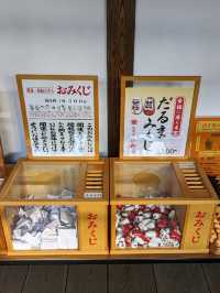 世界遺産【仁和寺】のニ王門は、２体の金剛力士像達に護られている