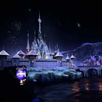 「迪士尼樂園Frozen主題園區，美國小鎮大街的高顔值雪糕！」