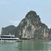 A day trip to Halong Bay - Vietnam