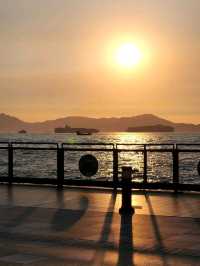 🌅「堅尼地城黃昏海濱，大自然之美。」✨️