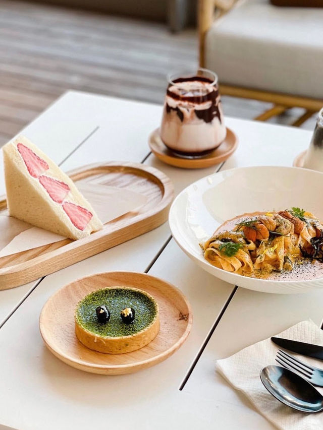 「香港大館Between:特色餐點,芝麻椰子奶$68」 「香港大館Between:特色餐點,芝麻椰子奶$68」