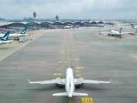 【香港】飛行機ビューに最適な空港内ブリッジ🌉
