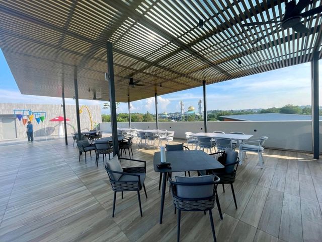 New Hotel in Kiulap 