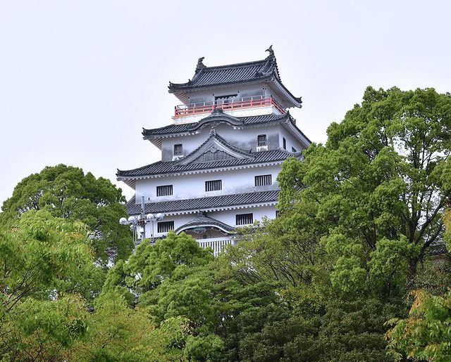 places around the castle is really beautiful