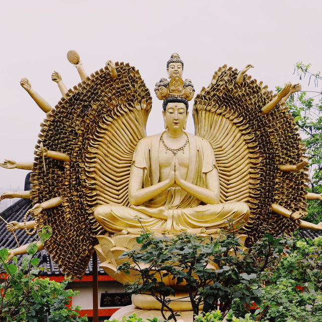 Ten Thousand Buddhas Monastery