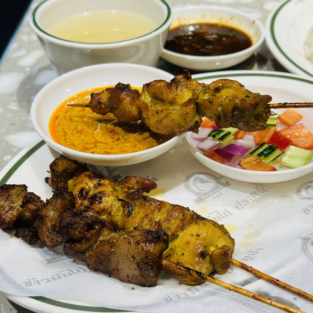 「泰式美食，奶茶」～水門雞飯