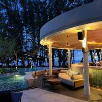 Le Meridien Phuket Mai Khao Beach Resort