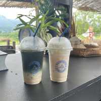 คาเฟ่ บ้านติดดิน