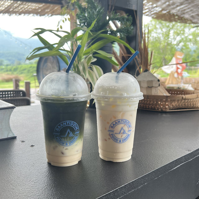 คาเฟ่ บ้านติดดิน