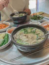 【釜山】釜山の朝ごはん🇰🇷大釜豚肉クッパ