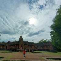 เขาพนมรุ้งในวันที่อากาศดี
