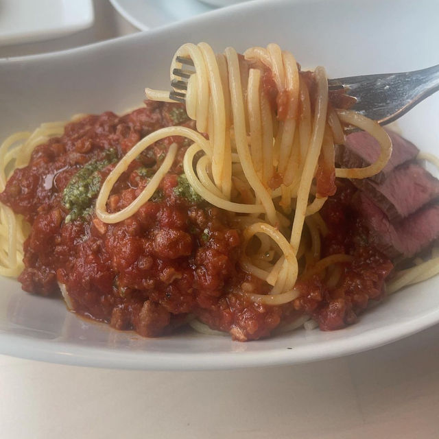 【阿蘇】こだわりの赤牛を完璧な接客で✨