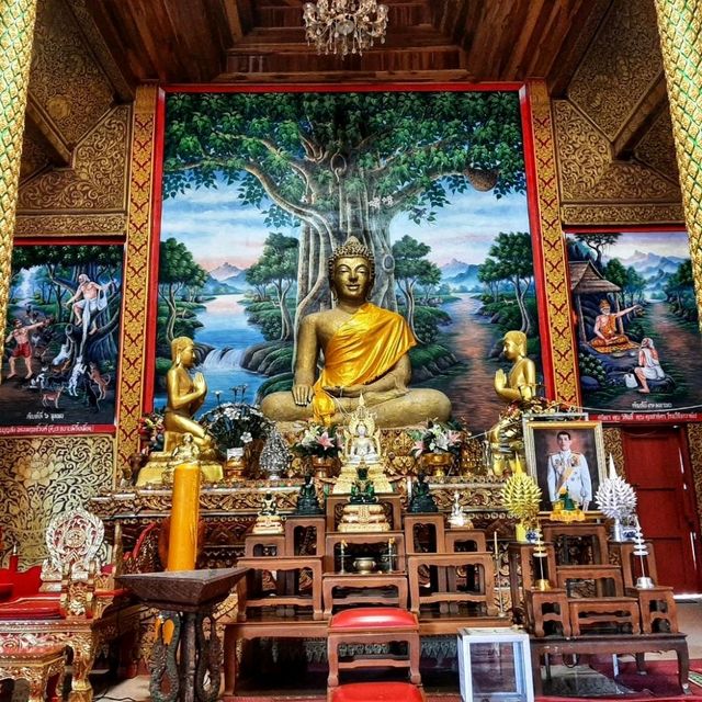 สักการะพระโบราณ ณ พุทธสถานฯวัดป่ายางน้อย