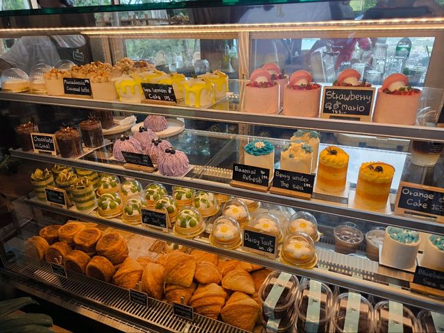 บ้านไร่ ไอทะเล คาเฟ่ ภูเก็ต
