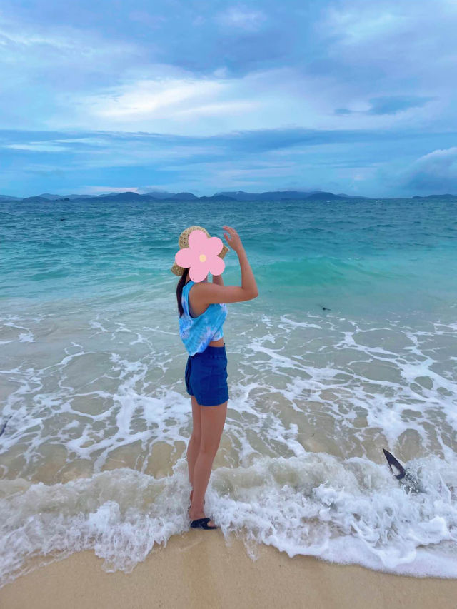 猫好き必見！！フォトジェニックな白い砂浜と猫たちに癒されるタイにある美しい離島🏝🐚🫧【プーケット🇹🇭】