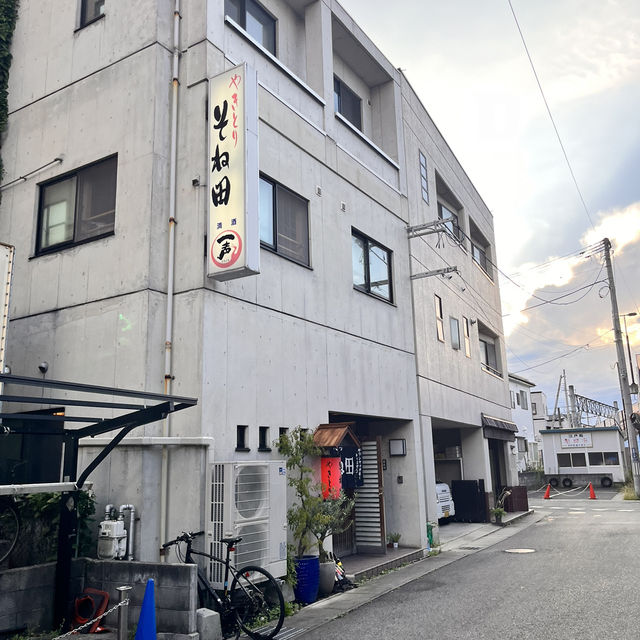 山形駅徒歩5分！地元の人で賑わうコスパ最強焼き鳥！✨