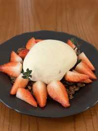꾸덕꾸덕 크렘당쥬가 맛있는 카페 카피로우 밤리단길 🍓