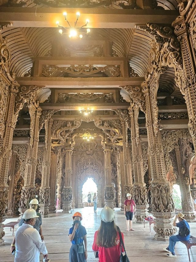 The Sanctuary of Truth: A Masterpiece of Art and Philosophy in Pattaya