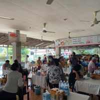 ลำพูนเมืองเล็กๆที่น่ารัก วัดสวย ของกินอร่อย 