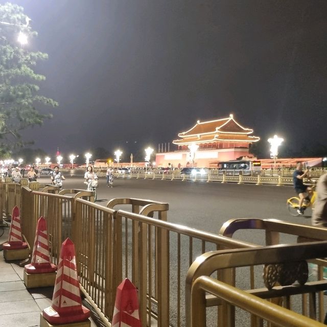 ถนนคนเดินเฉียนเหมิน Qianmen Street Beijing