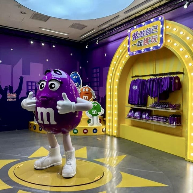 上海M&M’s World-樓高2層，亞洲唯一M&M‘s旗艦店