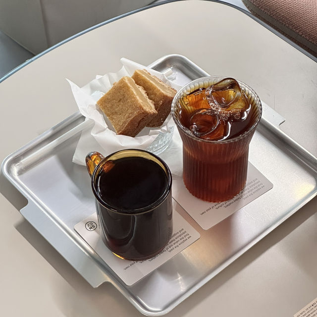 제주도에서 필름카메라 현상화 와 카페를 동시에 즐길 수 있는 곳