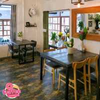 Woo Cafe Art Gallery Lifestyle Shop