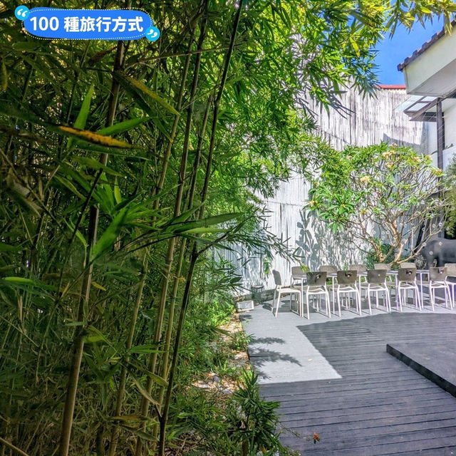 打開白色小屋的紅色大門，台南設計師旅店：8又二分之一