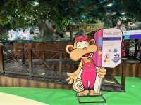 YoYo’s world of color