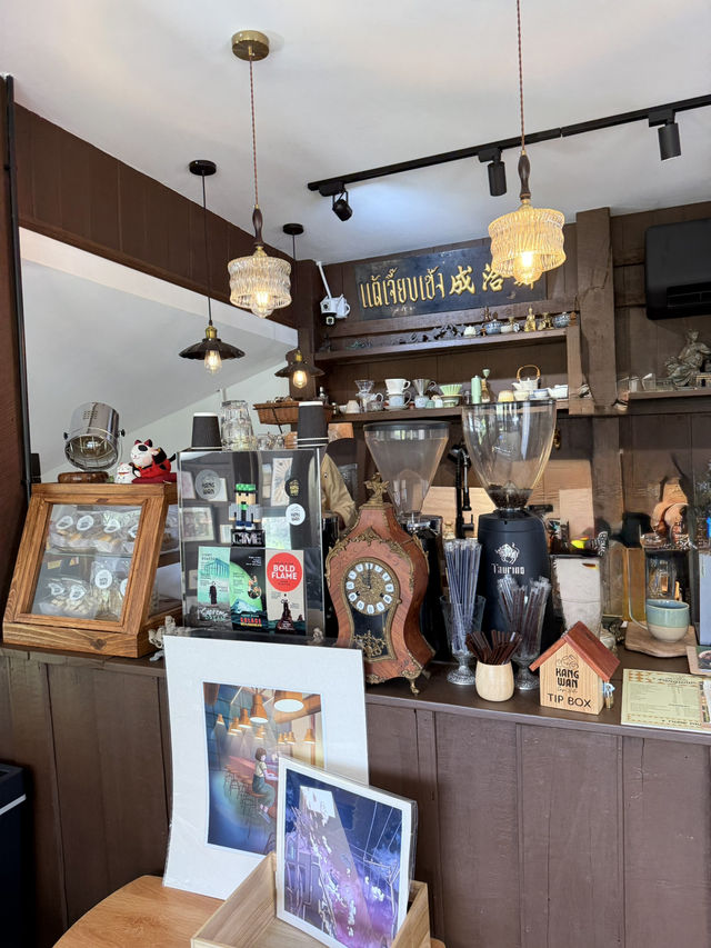 📍จากยุ้งข้าวเก่า 70ปี มาเป็น“Kangwan Cafe"