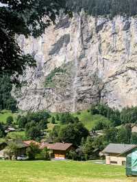 擁有72條瀑布的瑞士美麗小鎮：勞特布龍嫩 Lauterbrunnen