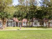 Mrs. Swan Hotel รีสอร์ทบรรยากาศดีริมทะเลระนอง