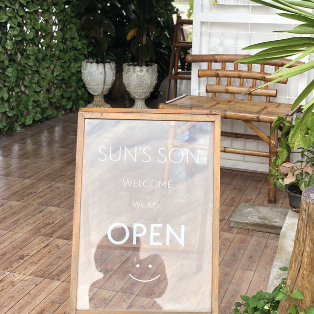 Sun's son คาเฟ่อยุธยา