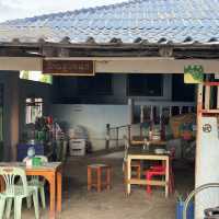 ครัวลุงหล่อ ร้านเด็ดอ่างทอง