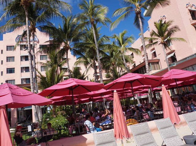 ハワイの歴史と伝統を感じる🩷憧れのピンクパレス🌴
