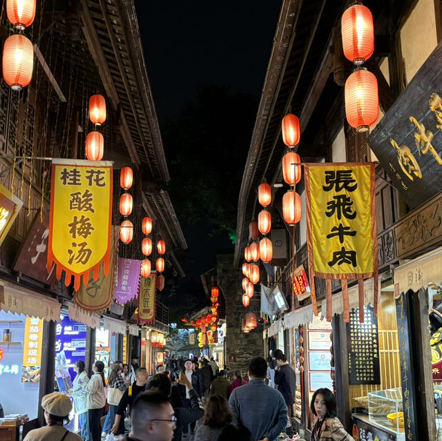 錦里古街は夜が楽しい