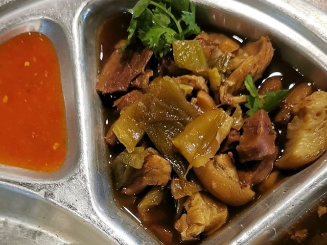 ข้าวขาหมูบ้านยายชุม : จ. เลย