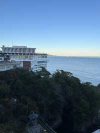 【熱海市🇯🇵】真っ青な海と海岸線を望める熱海の景勝地！