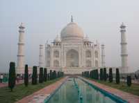 A Timeless Ode to Love: The Taj Mahal Experience