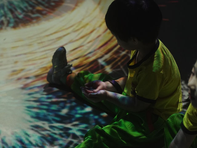 板橋｜電幻一號所，未來感十足的潮流打卡地