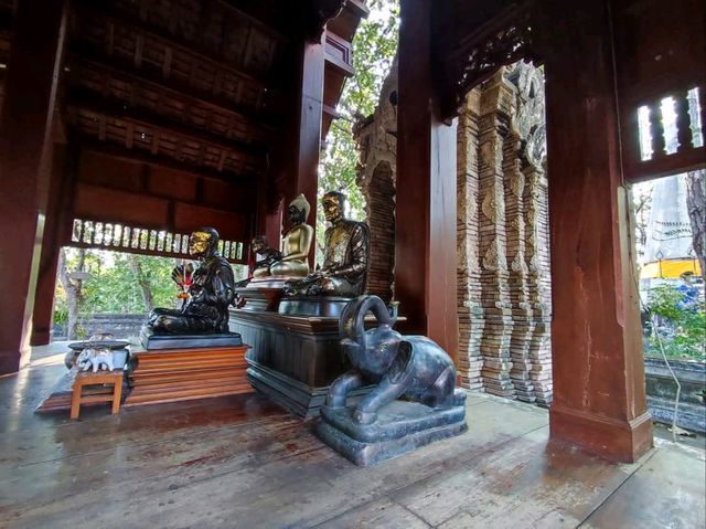 วัดสำคัญของจังหวัดพะเยา ตั้งอยู่บนดอยบุศราคัม