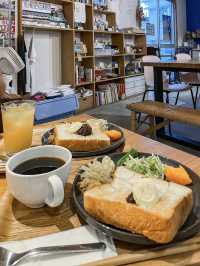 【鹿児島】与論島 リノベーションされた小さなホステル＆カフェ