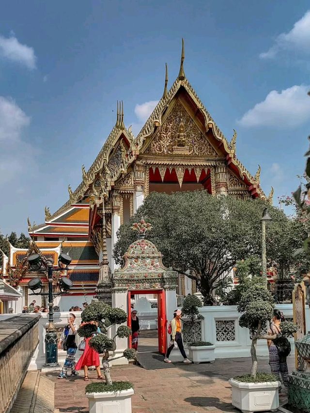 🌟 Wat Pho, Bangkok – Home of the Giant Reclining Buddha! 🇹🇭✨