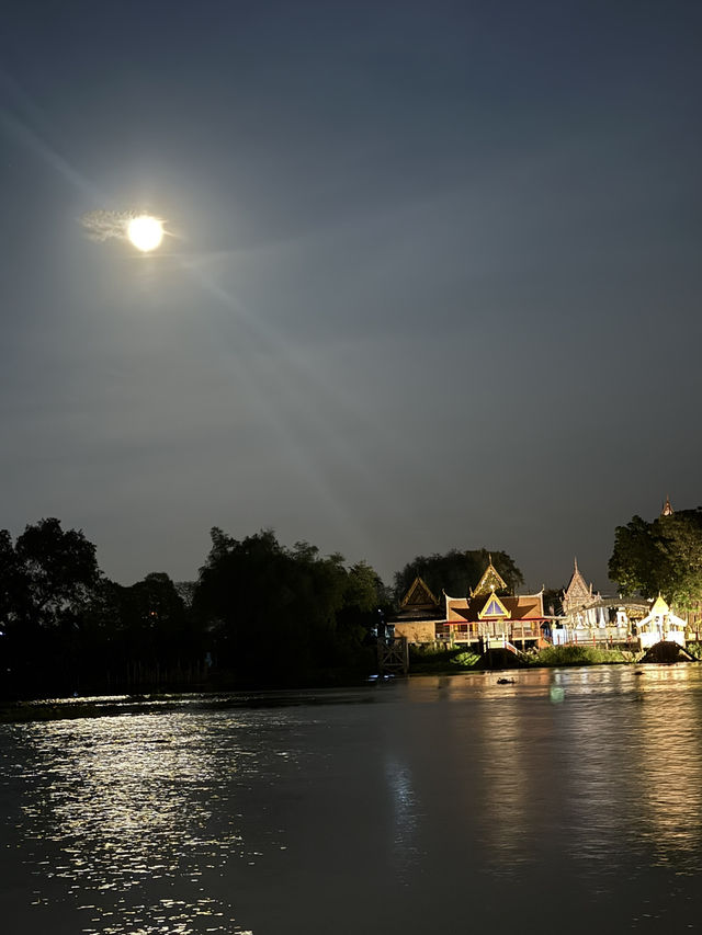 ร้านอาหารริมน้ำมิชลินซ้อน4ปี