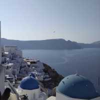 サントリーニ島（ギリシャ）– 青と白の絶景が広がるエーゲ海の宝石