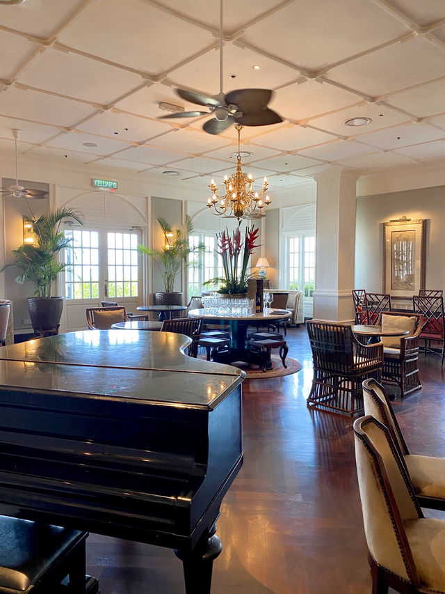 A hotel that made you time-traveled to the British era.
