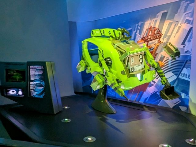 【香港ディズニーランド】トゥモローランドでマーベルなどのアトラクションを楽しむ